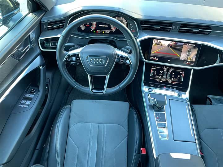 Фото 7 - Audi A6L