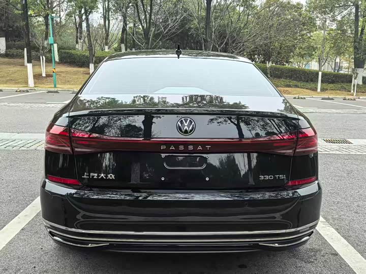 Фото 5 - Volkswagen Passat