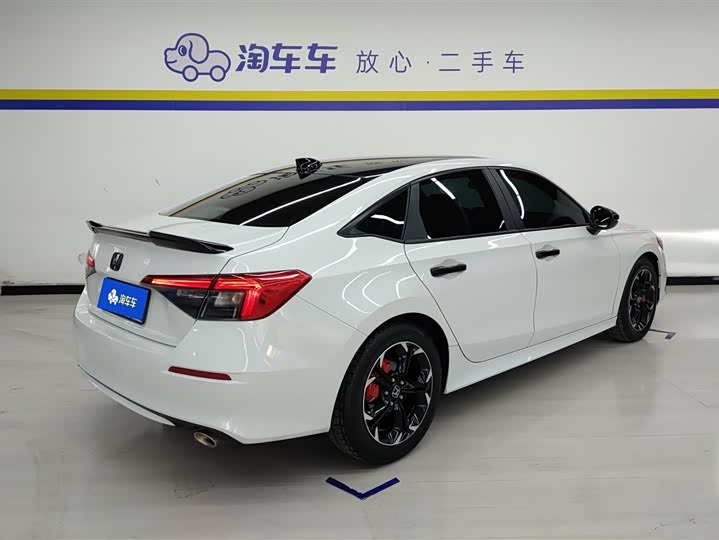 Фото 3 - Honda Civic