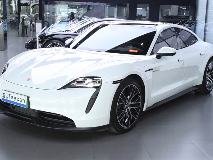 Фото 1 - Porsche Taycan