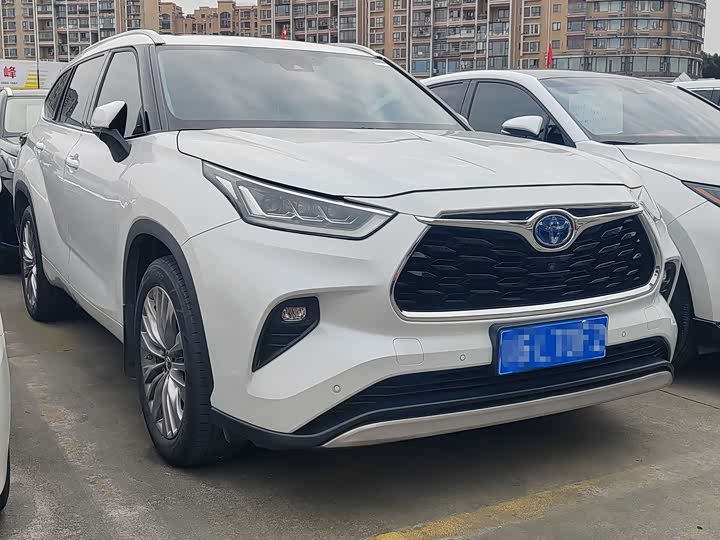 Фото 3 - Toyota Highlander