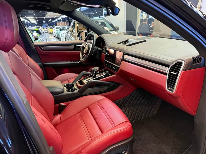 Фото 5 - Porsche Cayenne