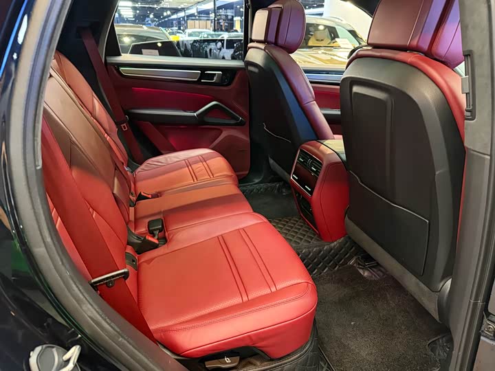 Фото 6 - Porsche Cayenne