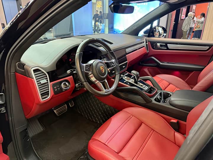 Фото 9 - Porsche Cayenne