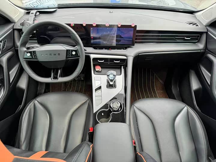 Фото 5 - Roewe RX5