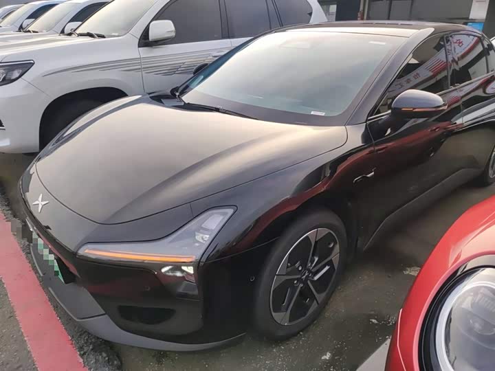 Фото 1 - XPeng Mona M03