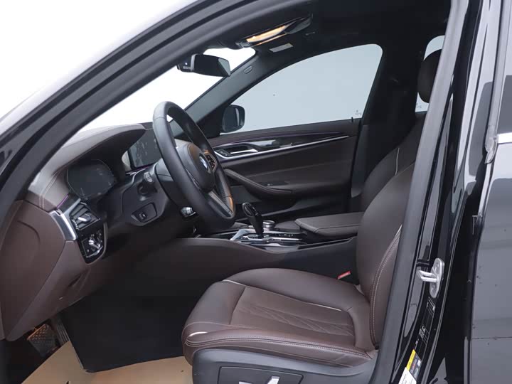 Фото 7 - BMW 5 Series Hybrid