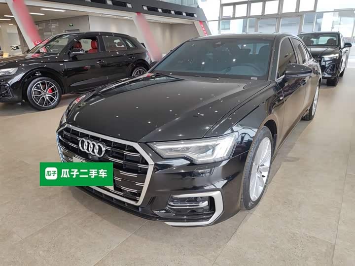 Фото 1 - Audi A6L