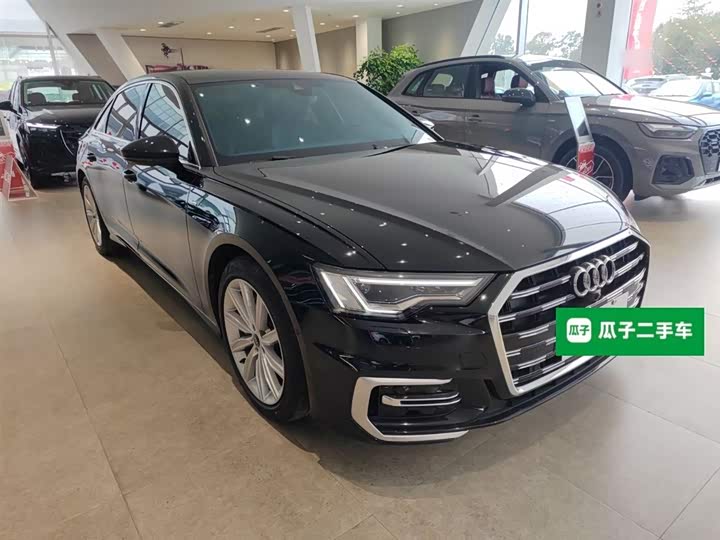 Фото 4 - Audi A6L