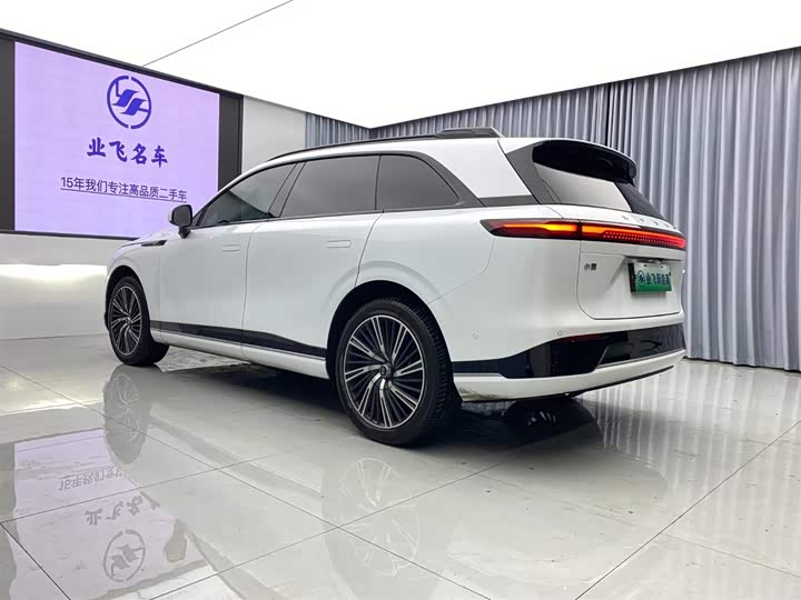 Фото 6 - XPeng G9