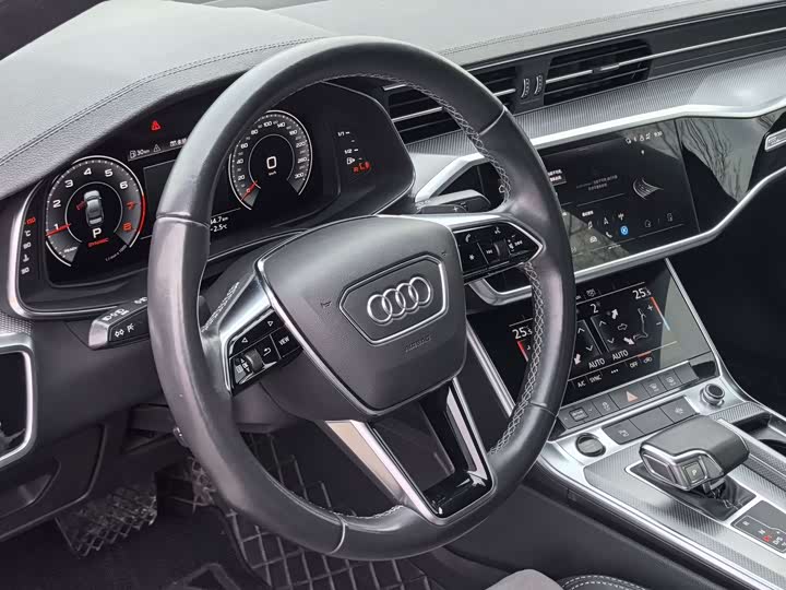 Фото 6 - Audi A6L