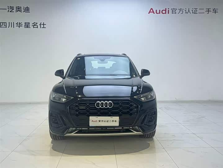 Фото 2 - Audi Q5L