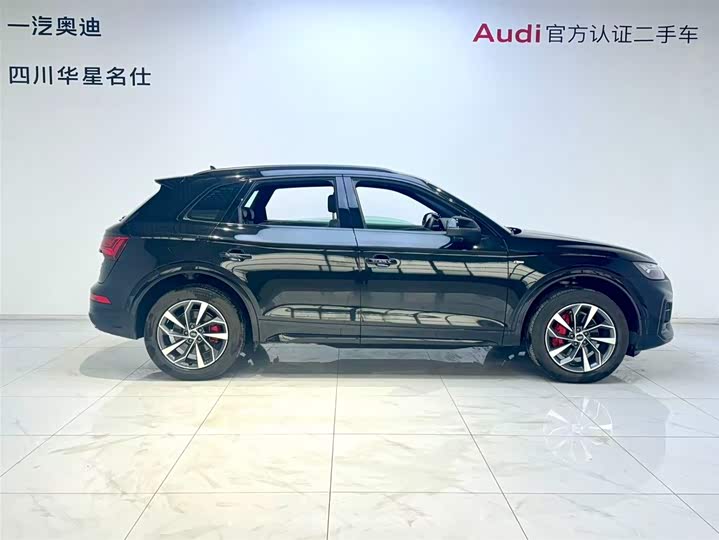 Фото 3 - Audi Q5L