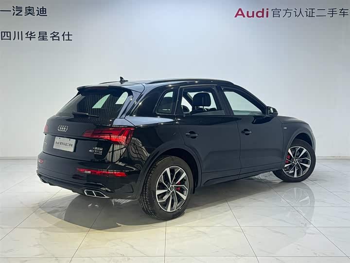 Фото 4 - Audi Q5L