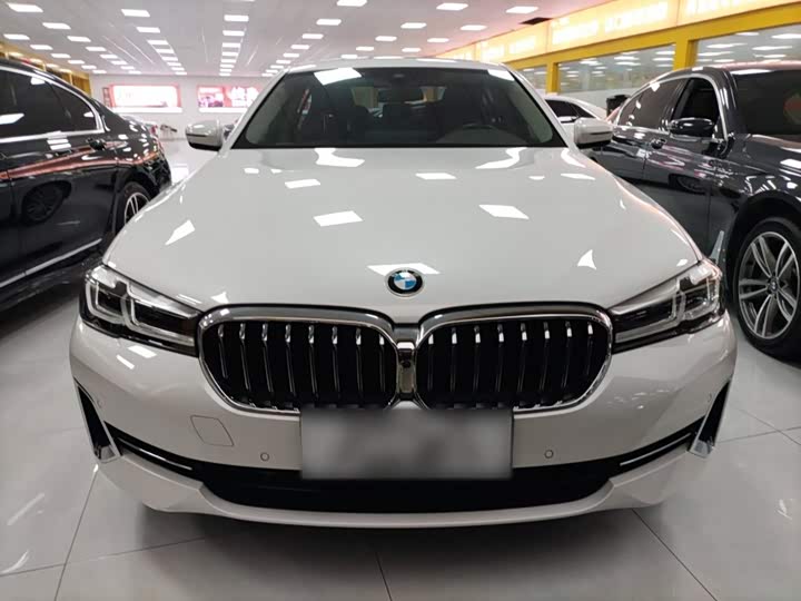 Фото 3 - BMW 5 Series