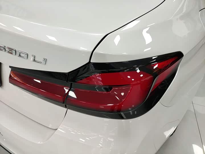 Фото 8 - BMW 5 Series