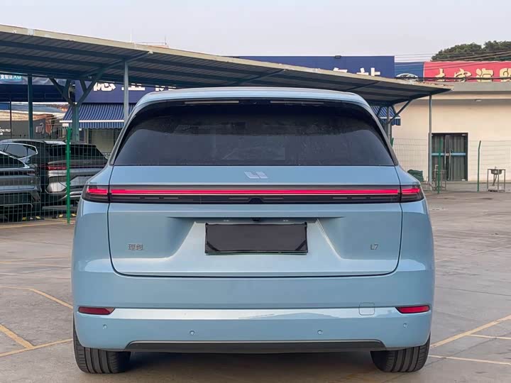 Фото 8 - LiXiang L7