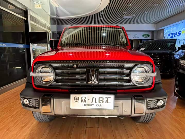 Фото 2 - Tank 300