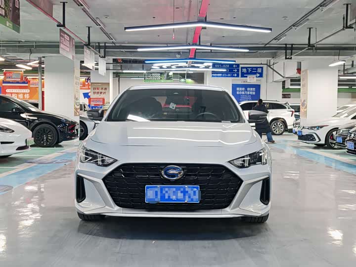 Фото 2 - GAC Trumpchi Empow R