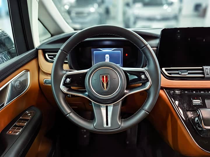 Фото 8 - Hongqi HQ9 Hybrid