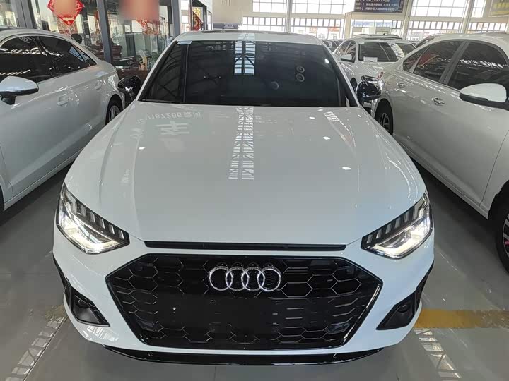 Фото 3 - Audi A4L