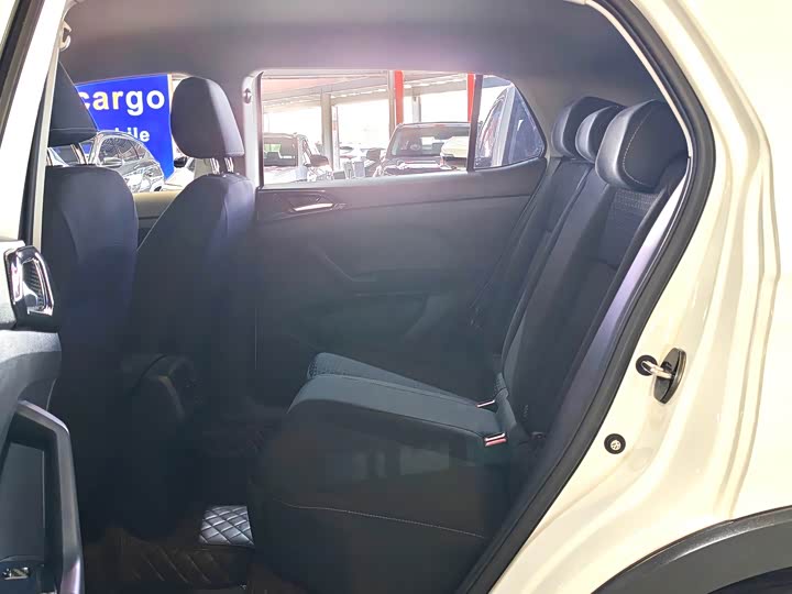 Фото 9 - Volkswagen Tacqua