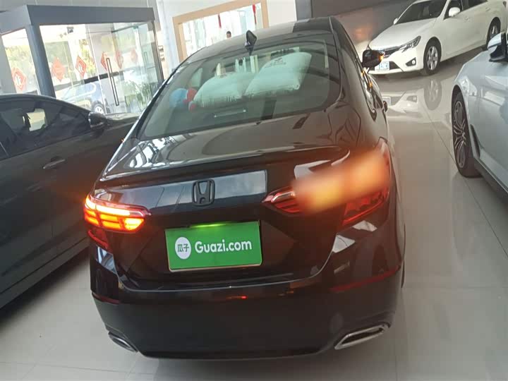 Фото 6 - Honda Inspire