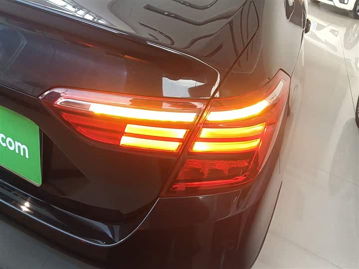 Фото 8 - Honda Inspire