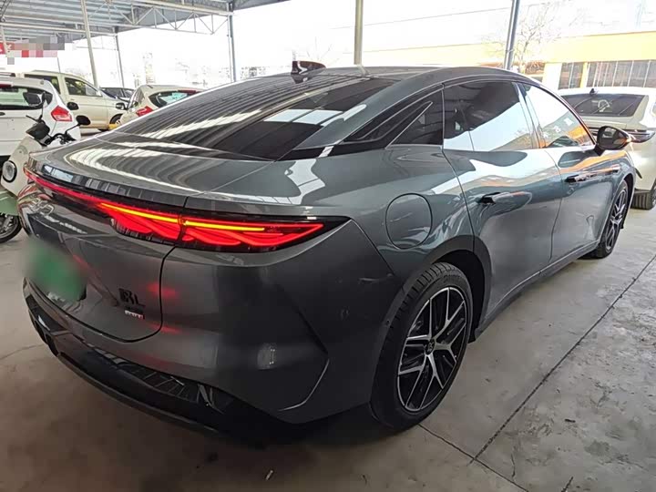 Фото 7 - BYD Han L