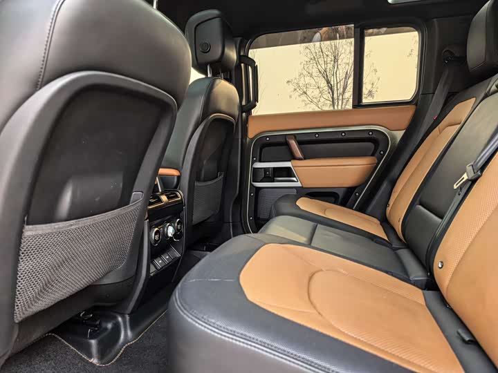 Фото 5 - Land Rover Defender