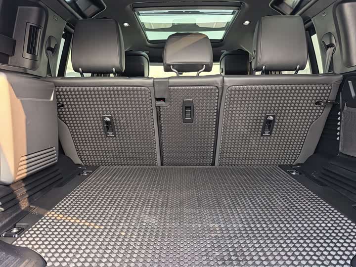 Фото 9 - Land Rover Defender