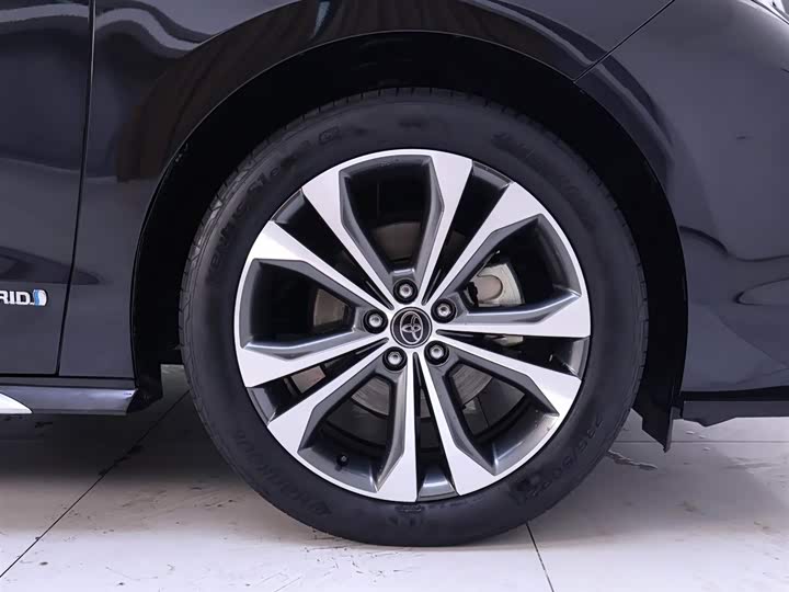 Фото 6 - Toyota Granvia