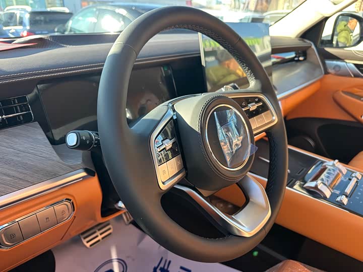 Фото 3 - Tank 500 Hybrid