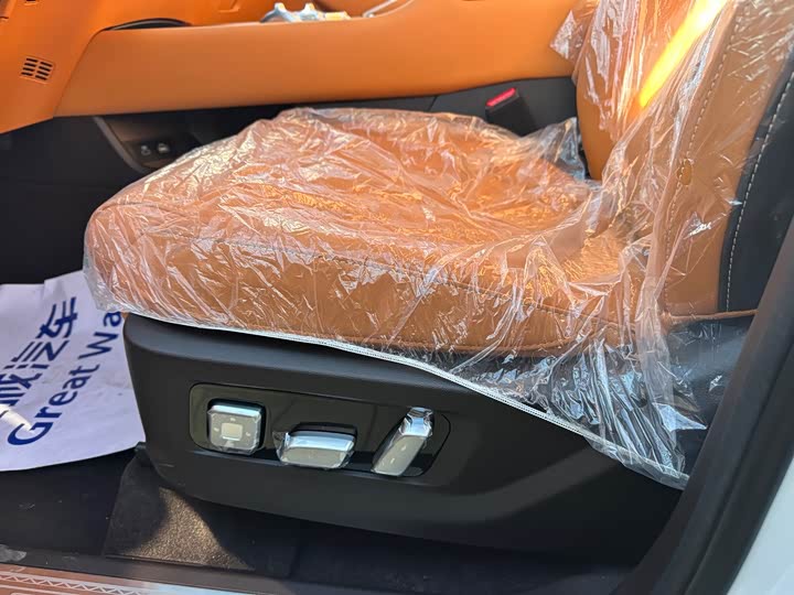 Фото 6 - Tank 500 Hybrid