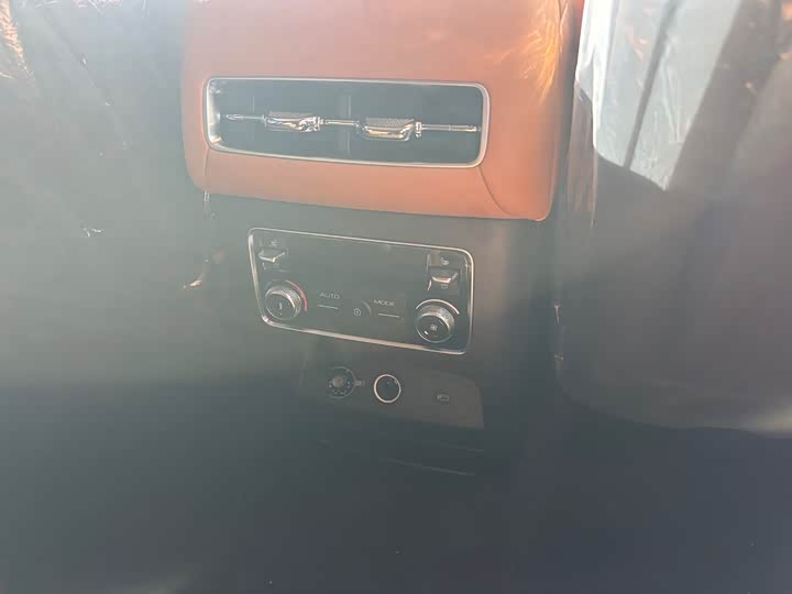 Фото 8 - Tank 500 Hybrid