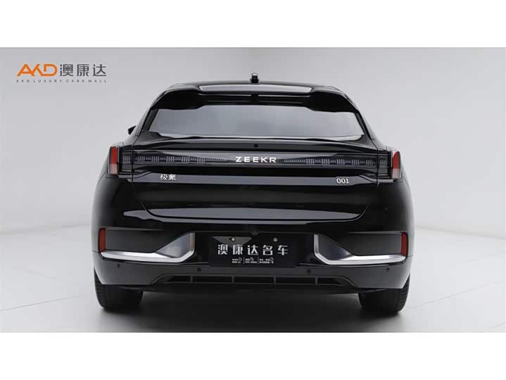 Фото 4 - Zeekr 001
