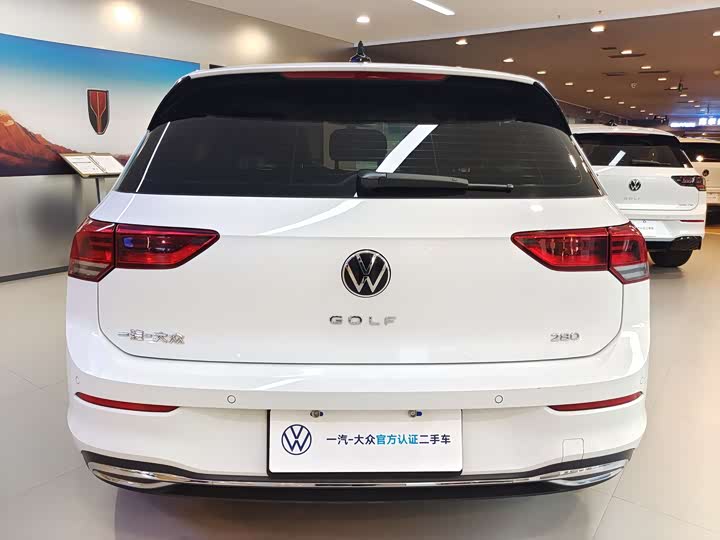 Фото 5 - Volkswagen Golf