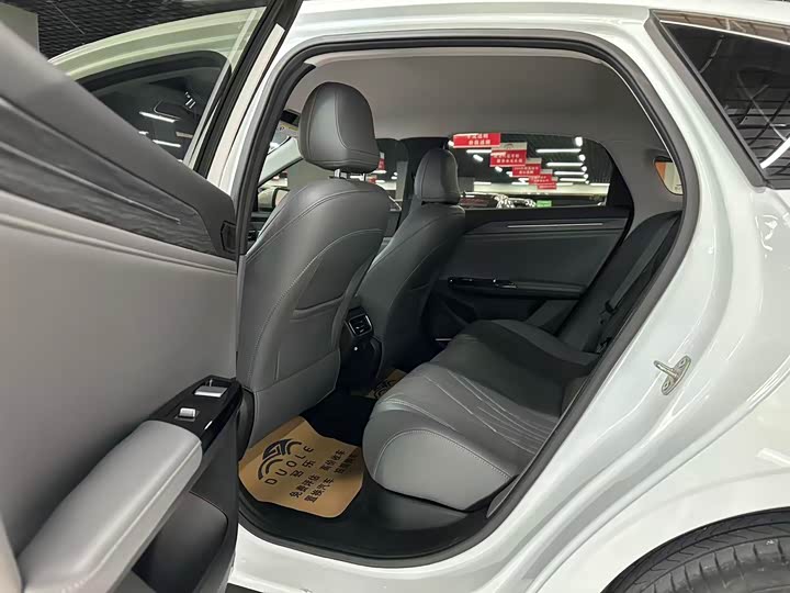 Фото 6 - Geely Galaxy L6