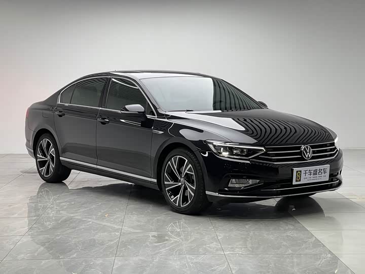 Фото 3 - Volkswagen Magotan