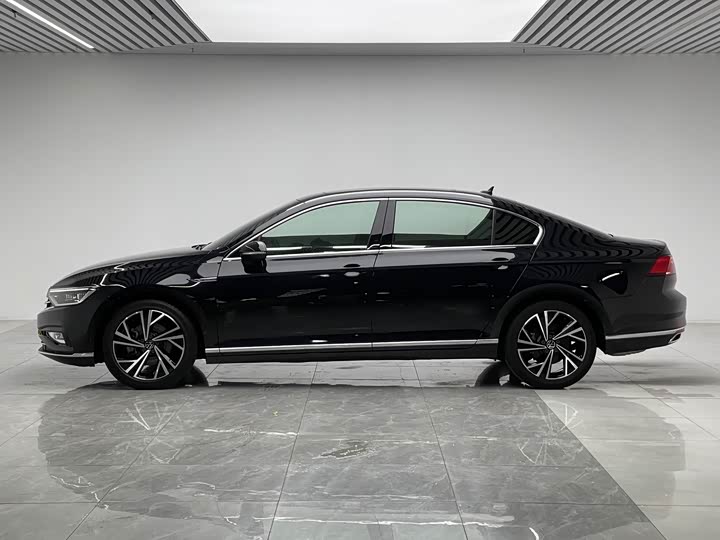 Фото 7 - Volkswagen Magotan