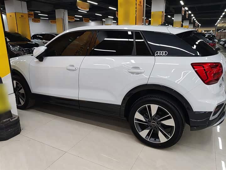 Фото 5 - Audi Q2L