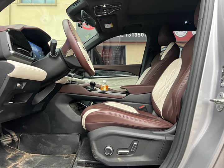 Фото 4 - Geely Monjaro