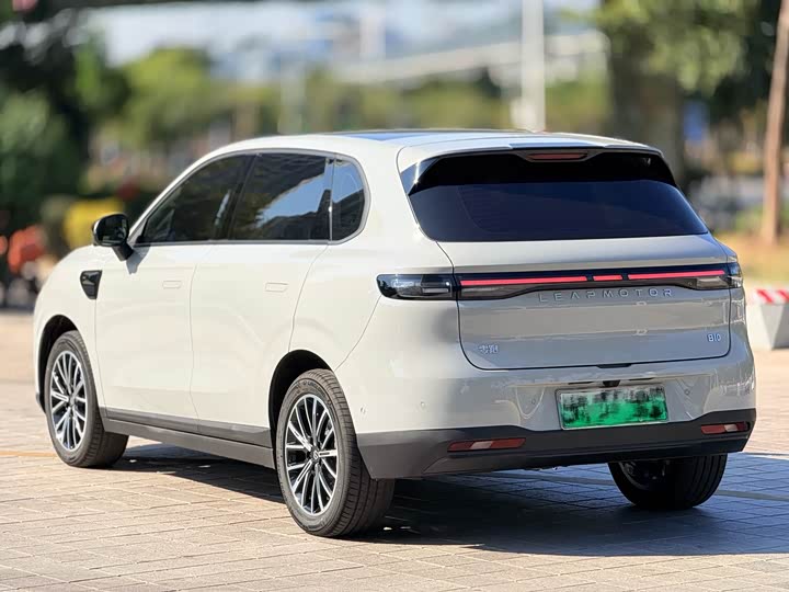 Фото 6 - Leapmotor B10