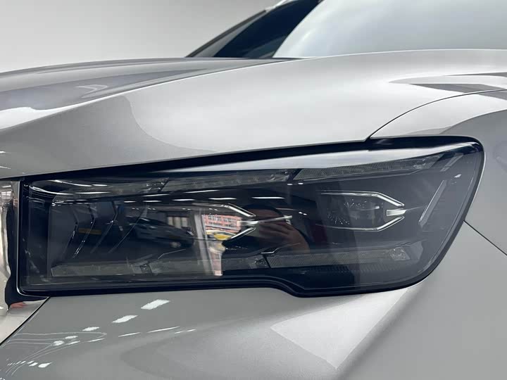 Фото 6 - Geely Monjaro