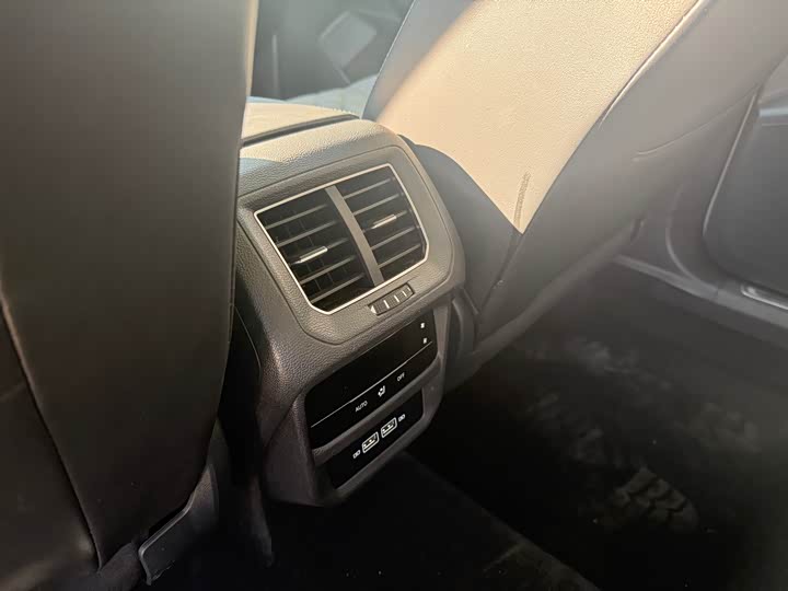 Фото 6 - Volkswagen Tayron