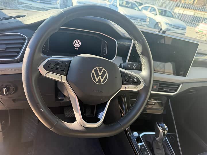 Фото 8 - Volkswagen Tayron