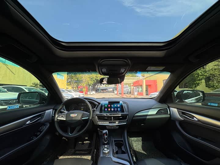 Фото 9 - Cadillac CT5