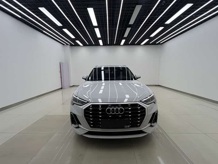 Фото 2 - Audi Q3