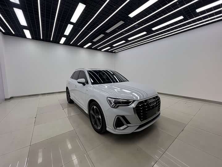 Фото 3 - Audi Q3
