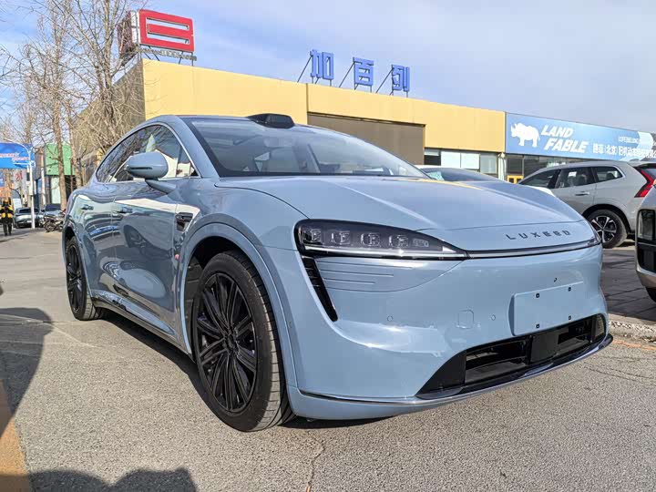 Фото 3 - Luxeed R7